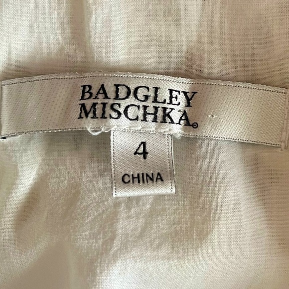 BADGLEY MISCHKA  Lace Chambray Button Down Top - Picture 14 of 14